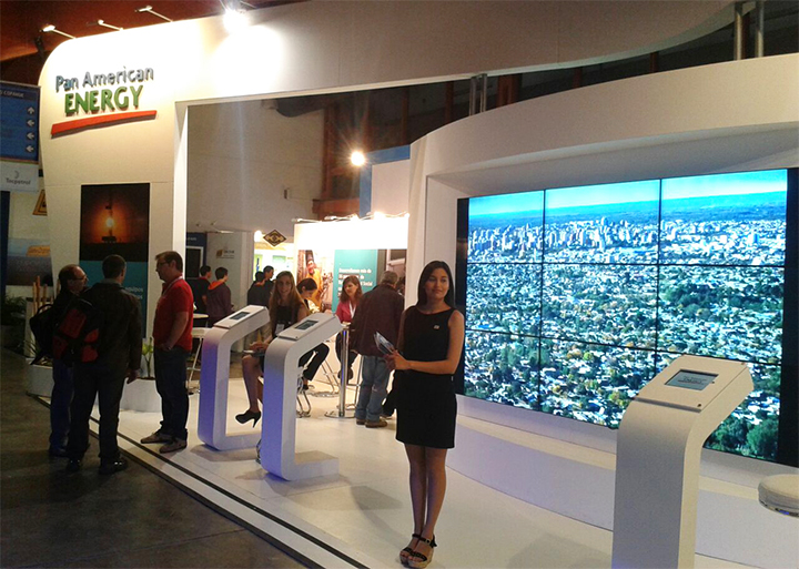 Videowall sin Bordes y Kioscos Multimedia para Stands